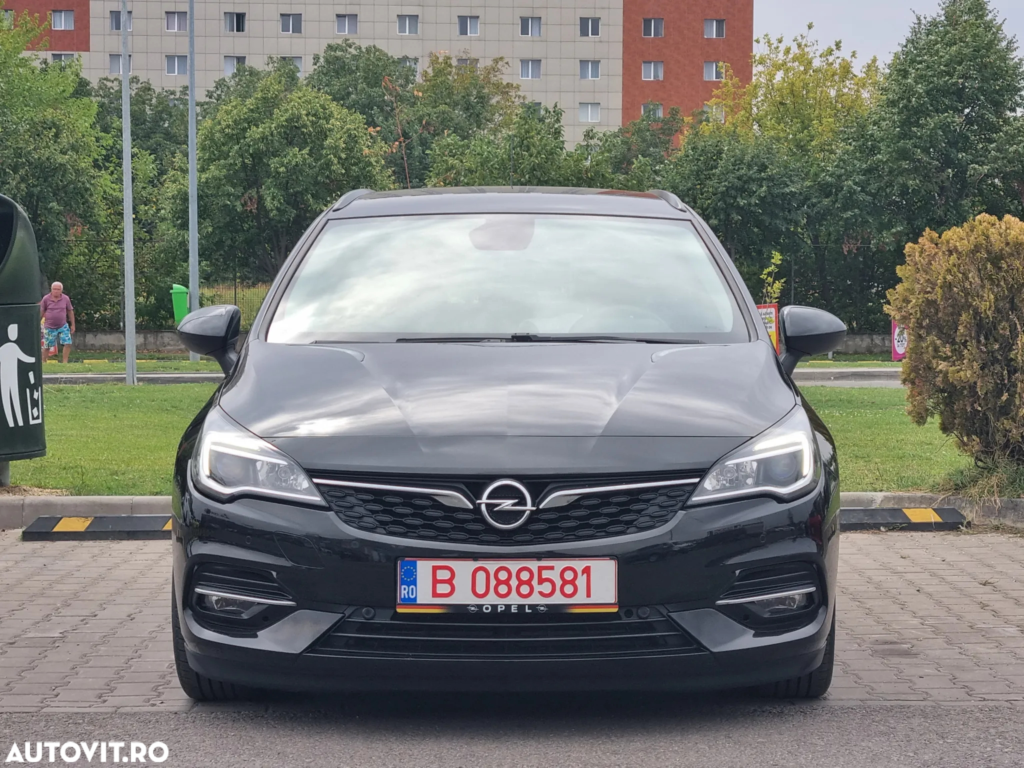 Opel Astra 1.2 Turbo Start/Stop Business Elegance - 4
