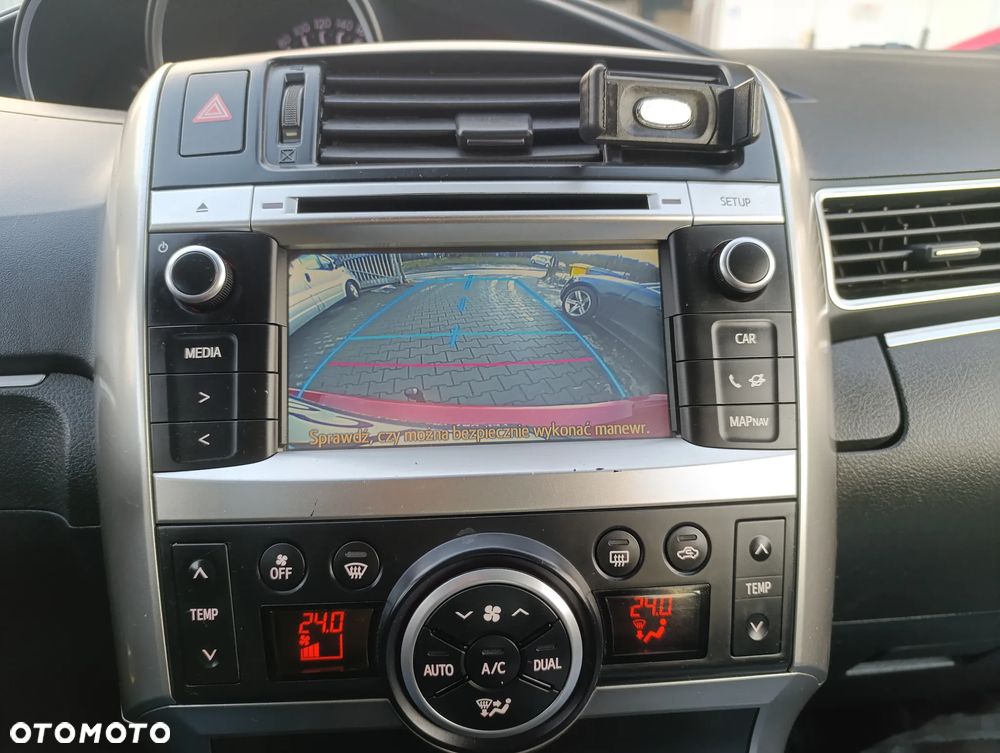 Toyota Verso 1.8 Sol plus NAVI 7os - 27