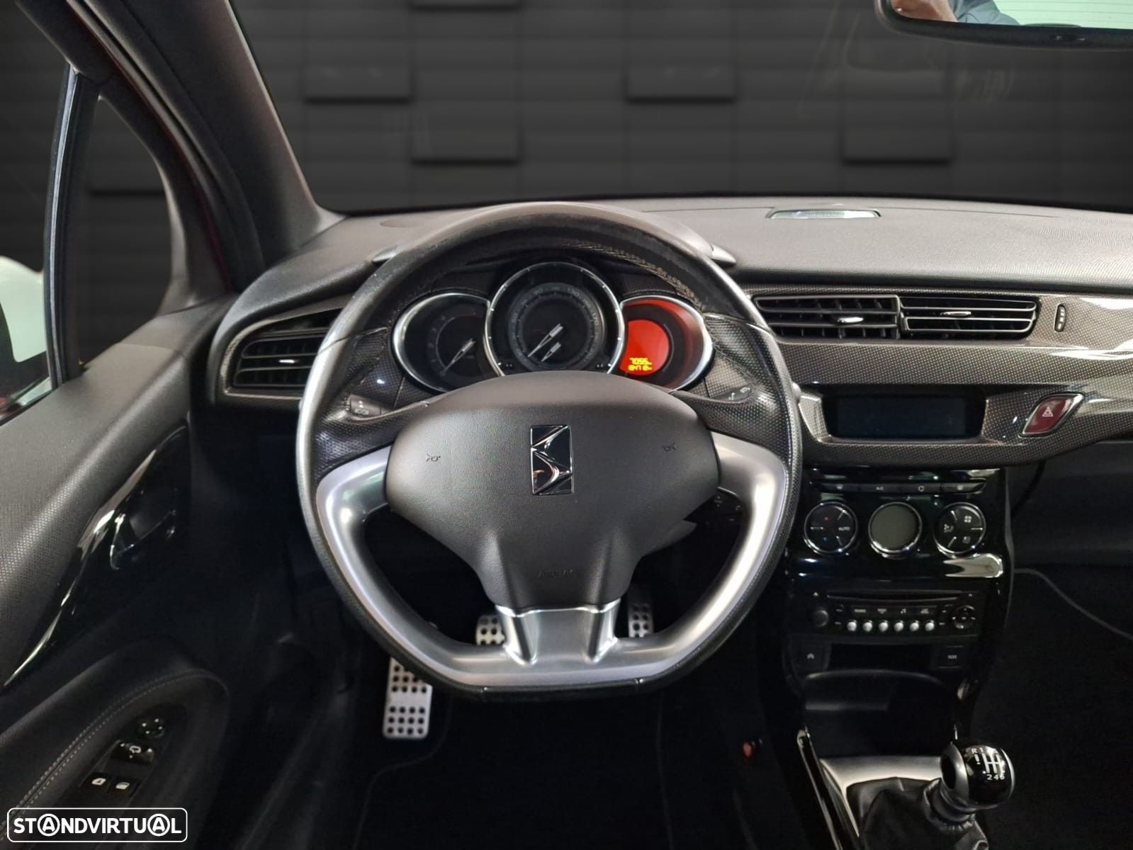 Citroën DS3 1.6 e-HDi Airdream Sport Chic - 13
