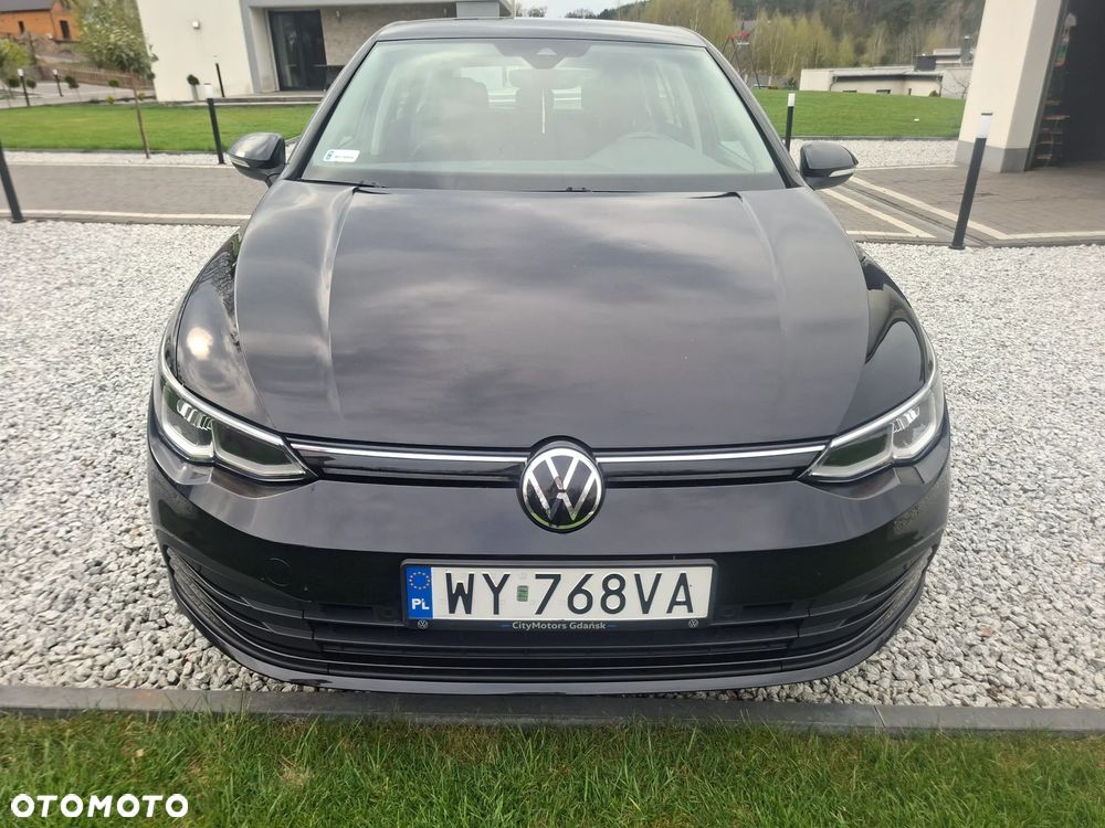 Volkswagen Golf 1.5 eTSI Life DSG - 1