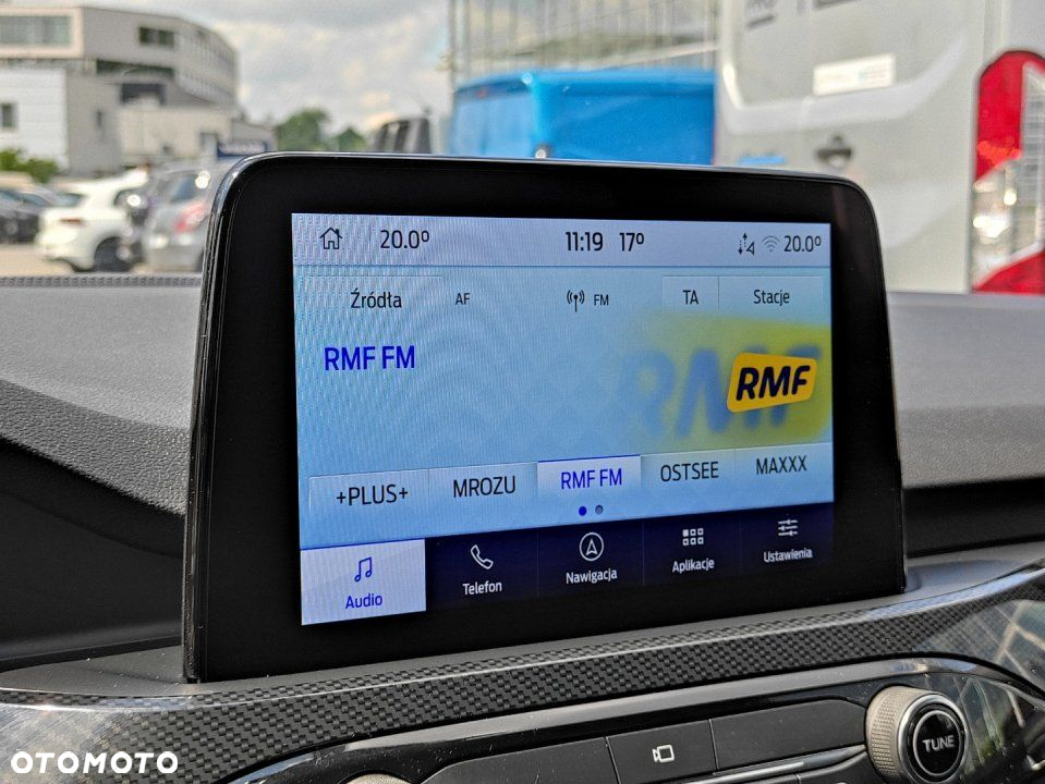 Ford Kuga - 24