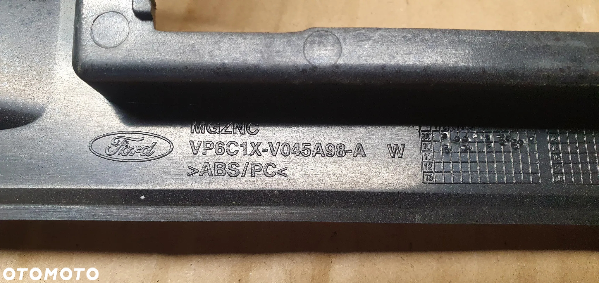 Ramka radia konsoli dekor Ford Transit MK7 VP6C1X-V045A98-A VP6C1XV045A98A - 5