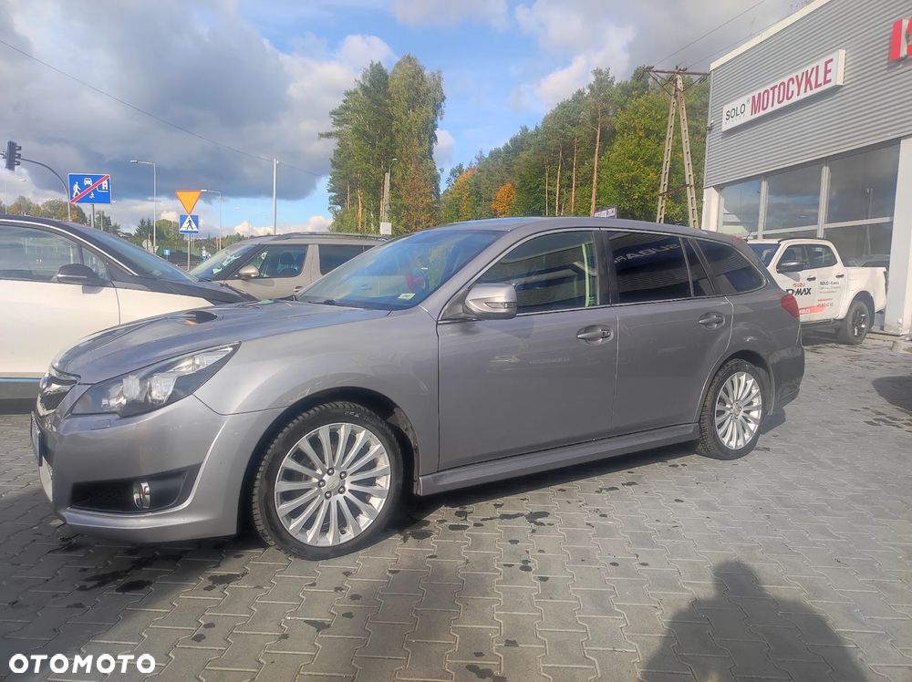 Subaru Legacy 2.5i GT - 4