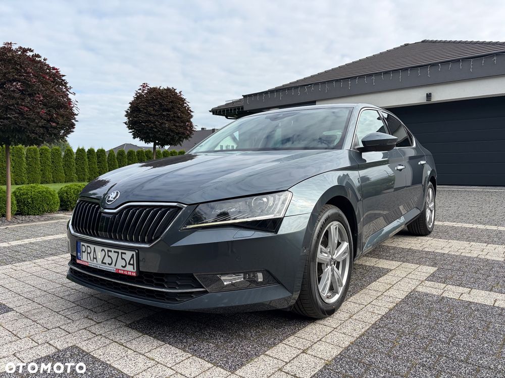 Skoda Superb ver-1-4-tsi-act-ambition - 1