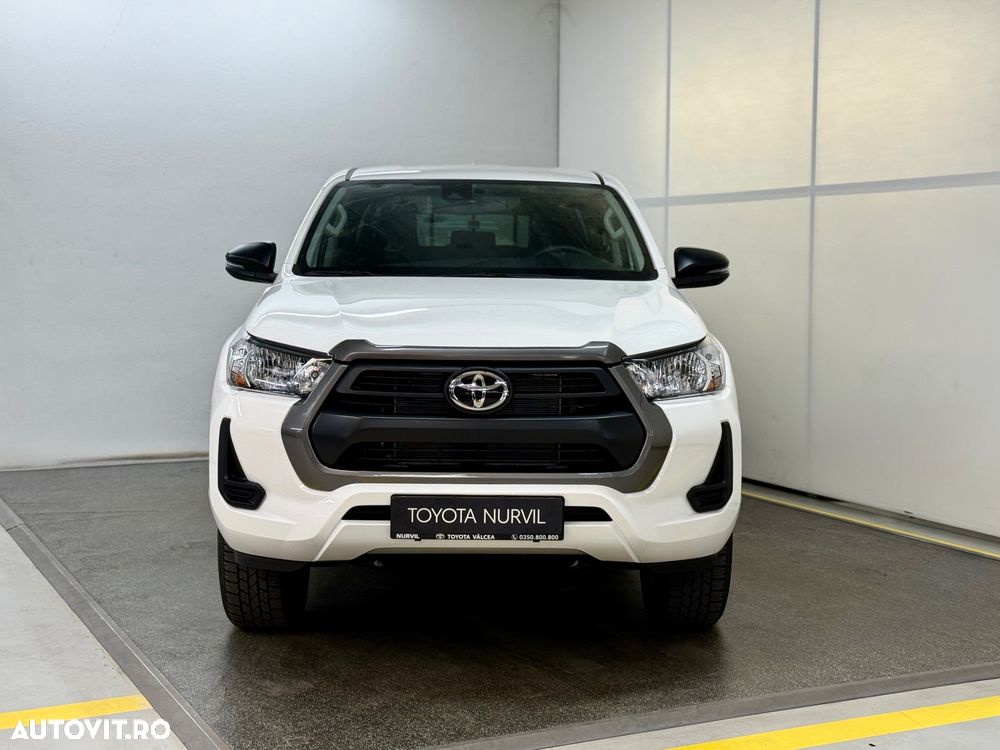 Toyota Hilux - 2