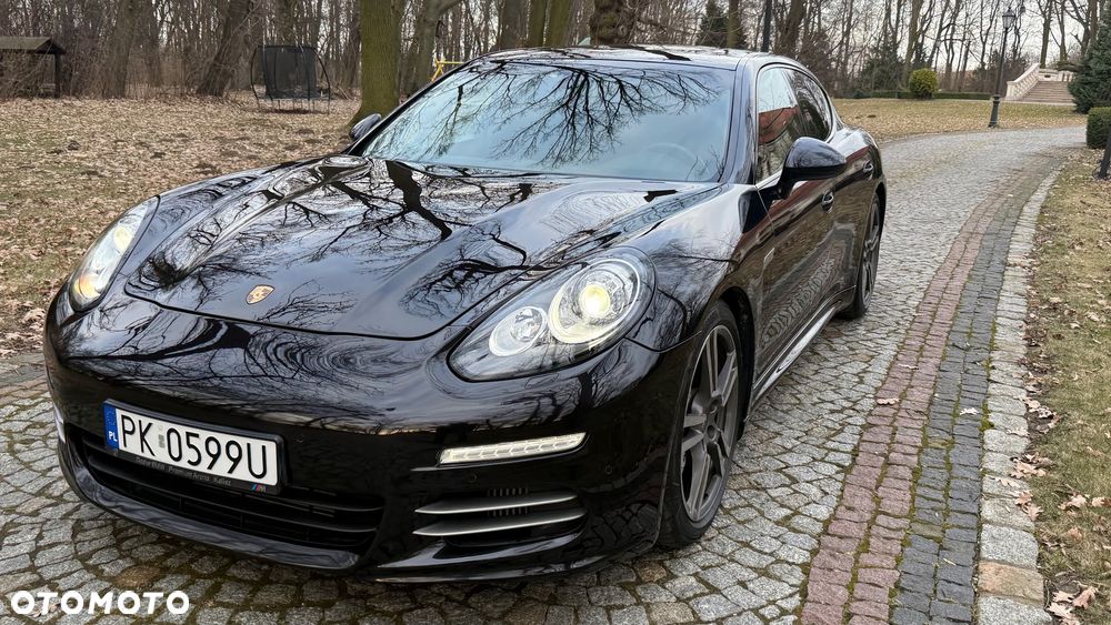 Porsche Panamera 4S - 3