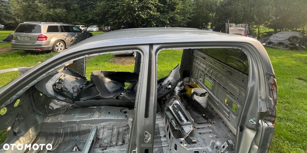 Toyota Hilux 8 2022r. Dach słupek próg ćwiartka kabina paka - 5