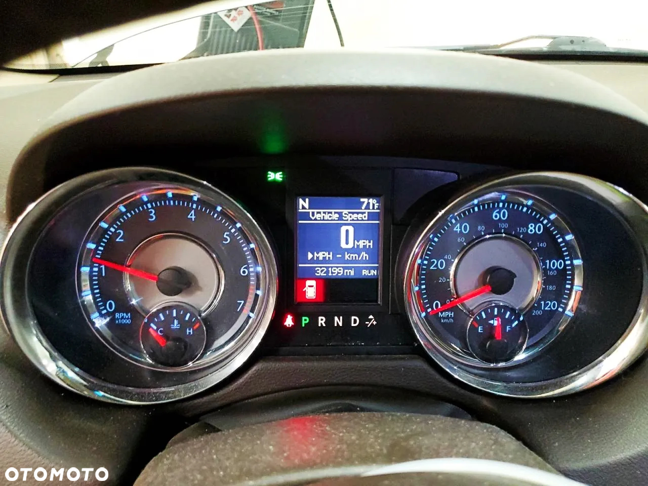 Chrysler Town & Country 3.6 Limited - 9