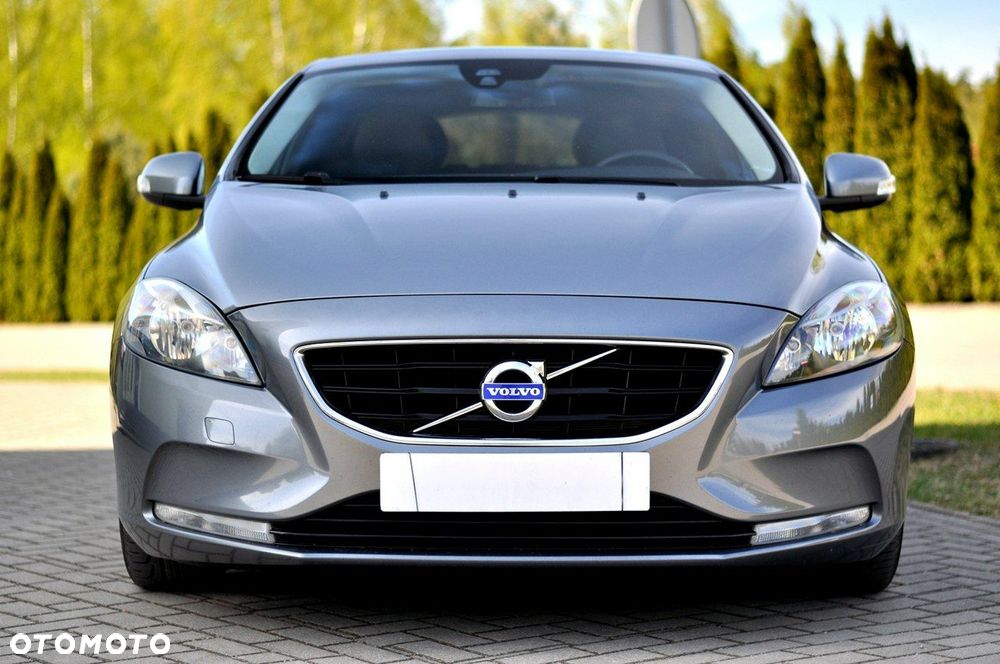 Volvo V40 D2 Momentum - 27