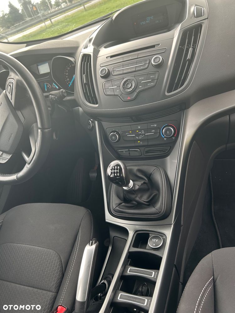 Ford Kuga - 15