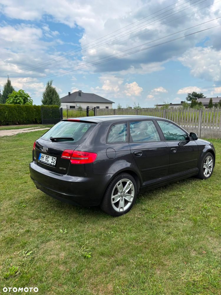 Audi A3 Sportback 1.6 TDI DPF Attraction - 1