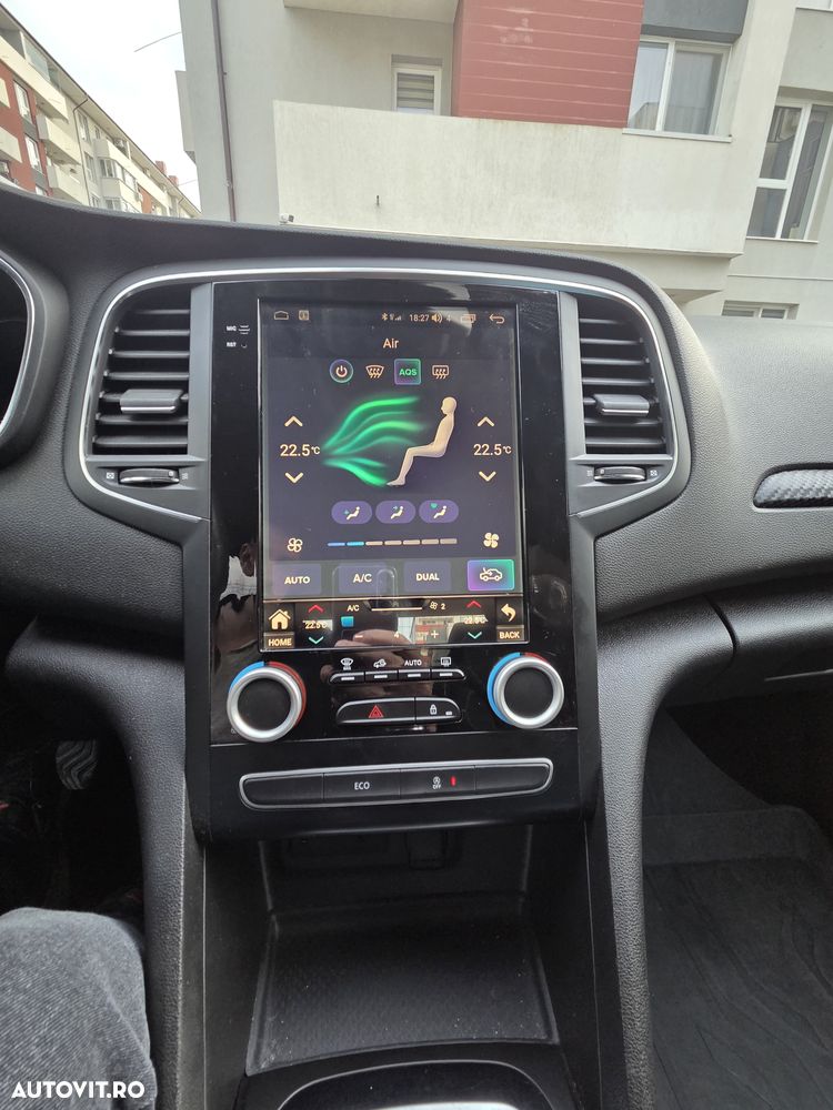 Renault Megane TCe Zen - 13