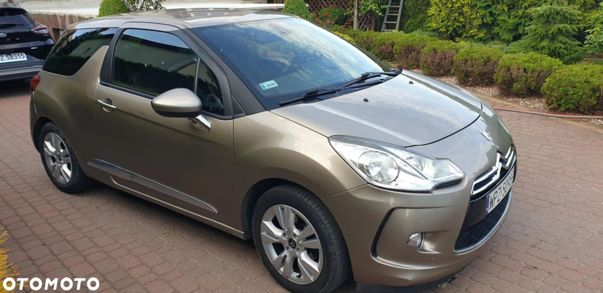 Citroën DS3 1.6 HDi SoChic - 2