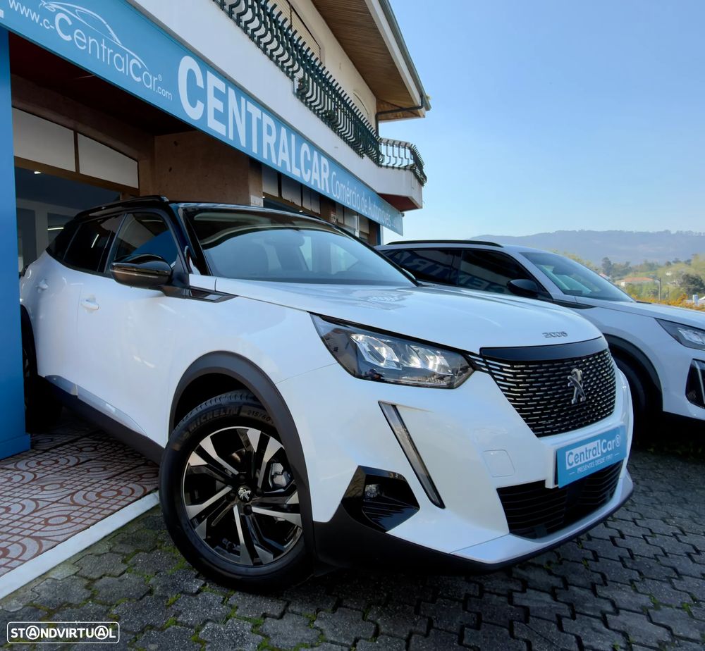 Peugeot 2008 1.2 PureTech Allure - 3