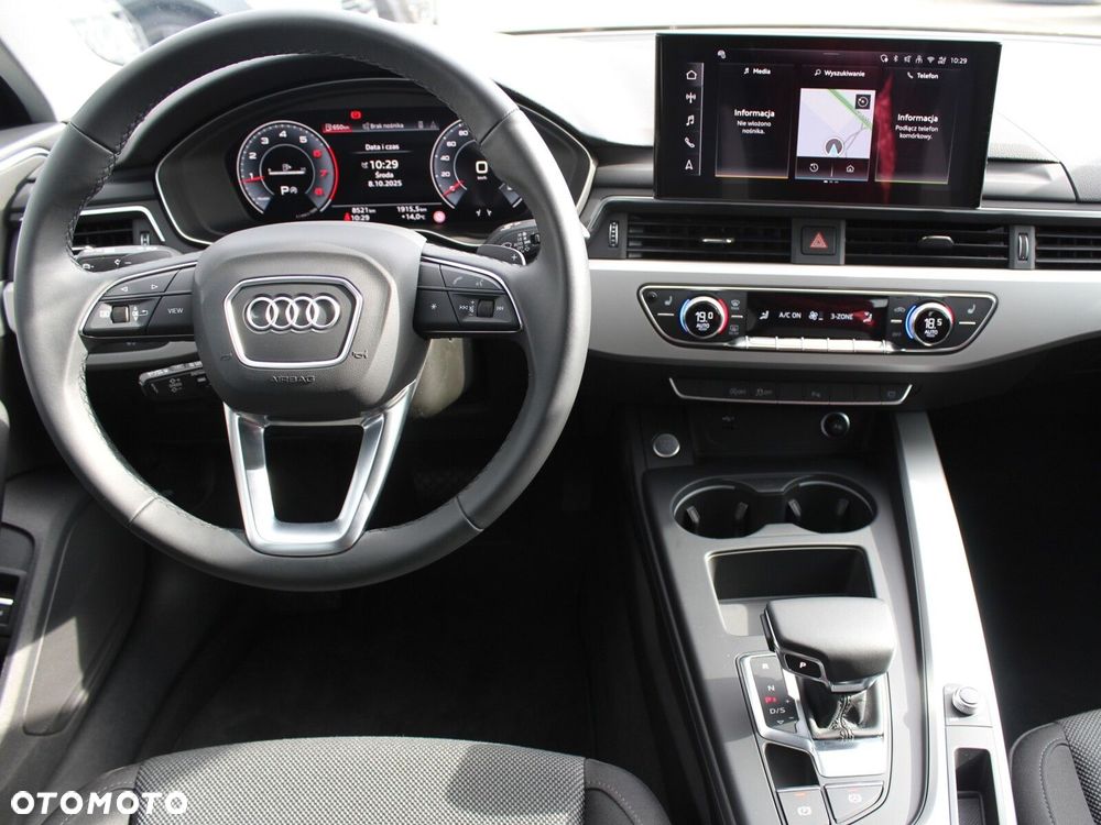 Audi A4 Limousine - 4