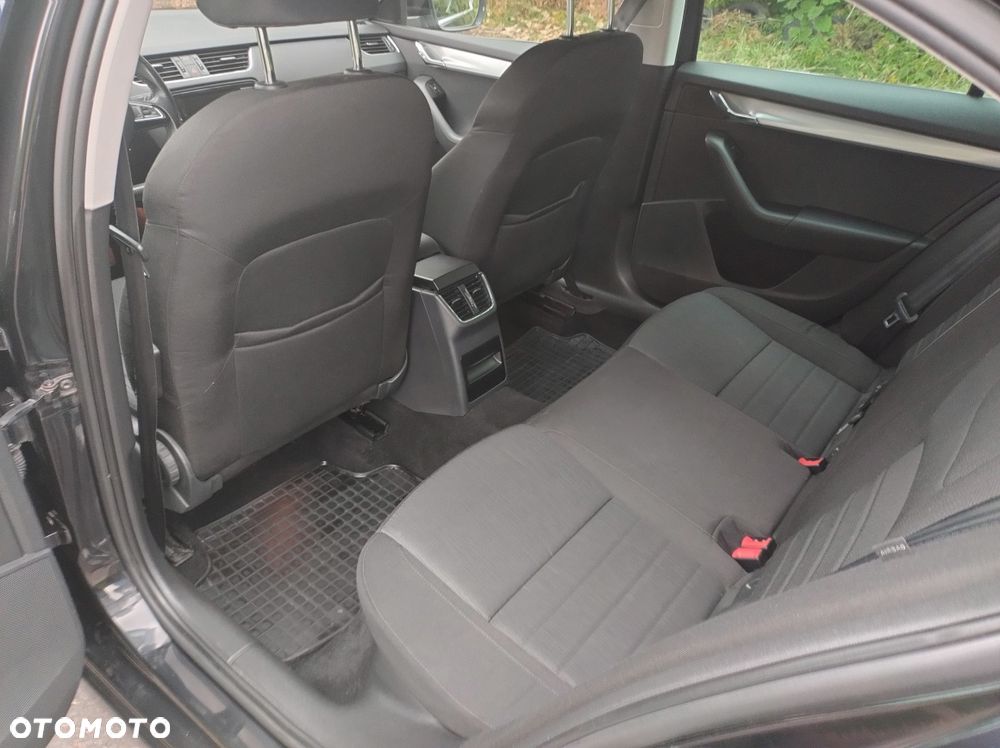Skoda Octavia - 6