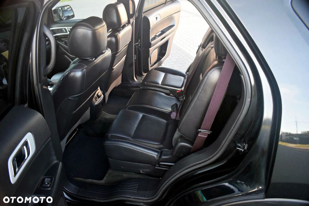 Ford Explorer - 8