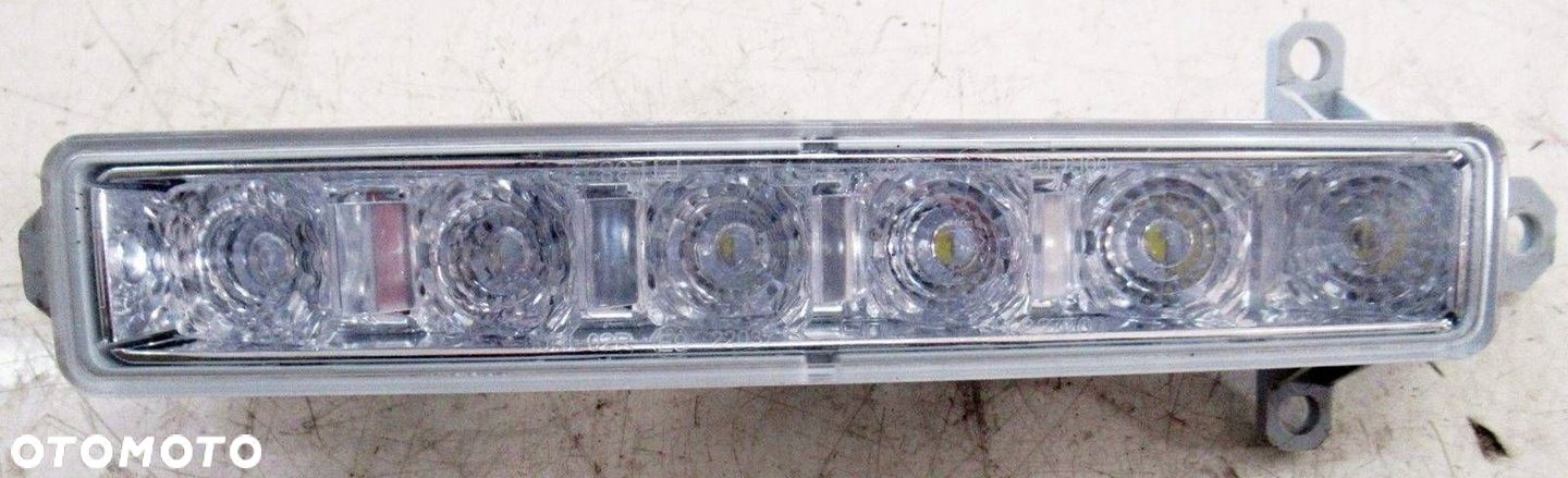 CITROEN C3 PICASSO LAMPKA LAMPA ŚWIATŁO LED LEWE PRZEDNIE PRZÓD 3827700 - 1