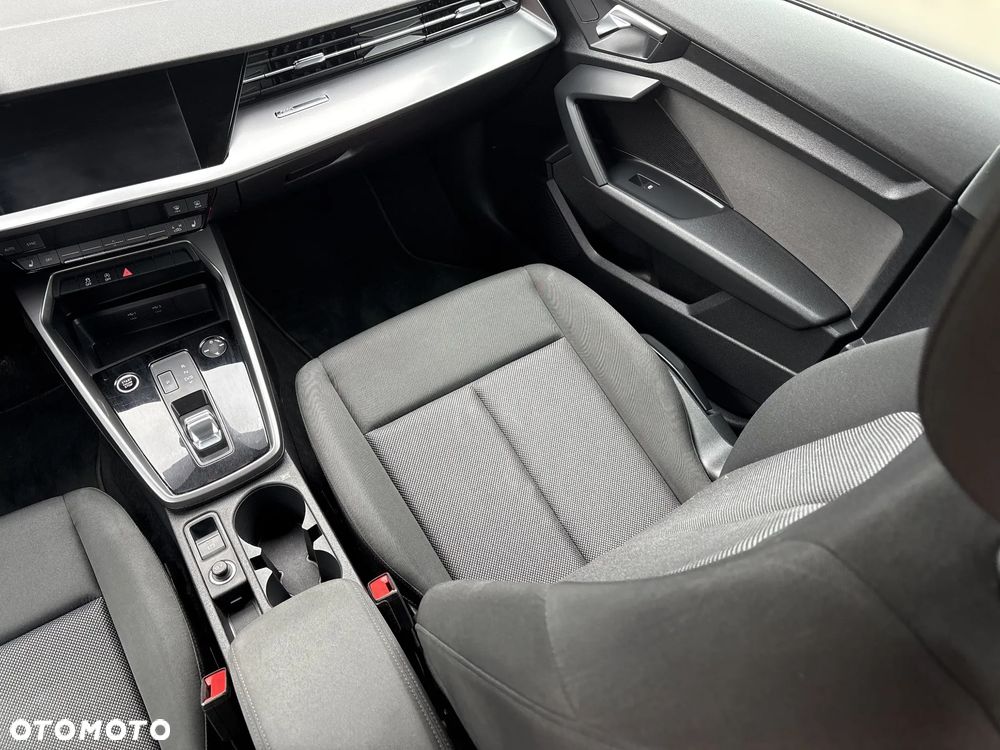 Audi A3 Sportback 30 TDI S tronic - 19