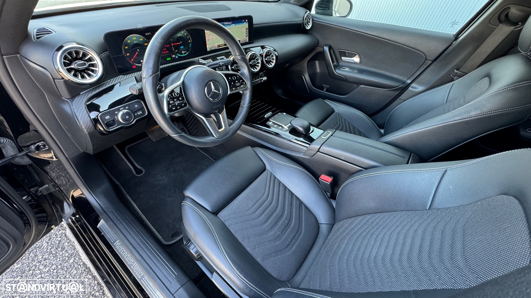 Mercedes-Benz A 250 Limousine e Style Plus - 38