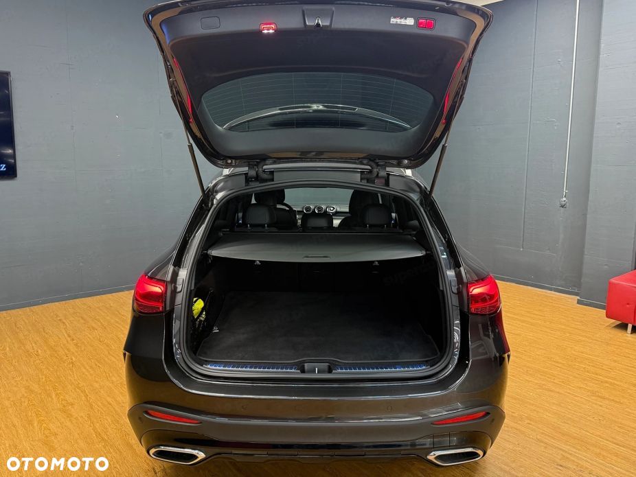 Mercedes-Benz GLC - 6