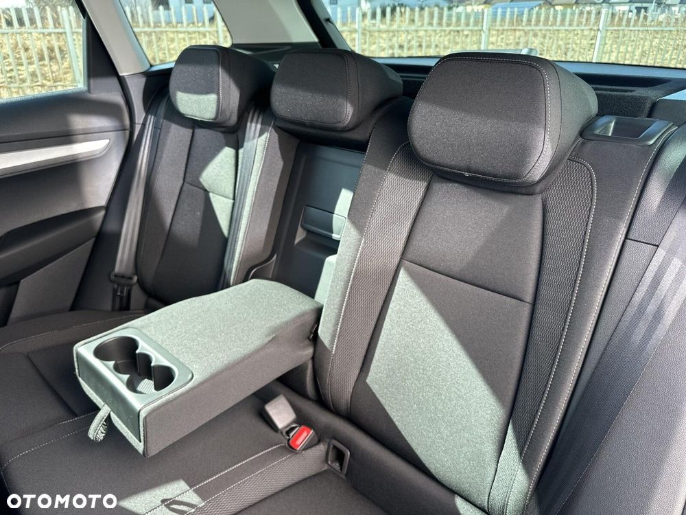 Skoda Karoq 1.5 TSI ACT Edition 130 DSG - 29