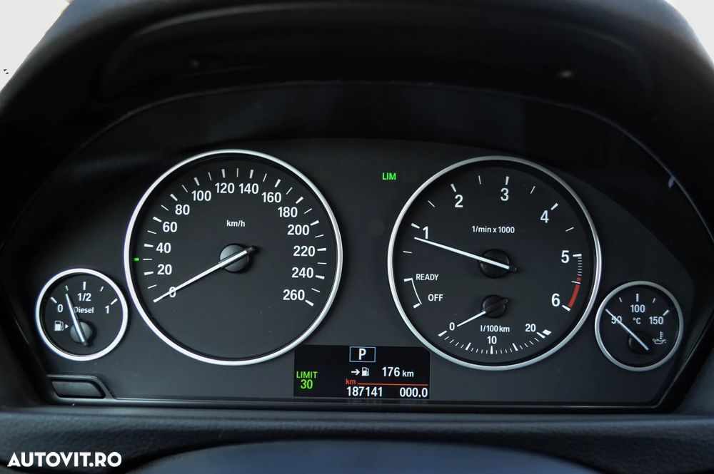 BMW Seria 3 320d xDrive Aut. Luxury Line - 19