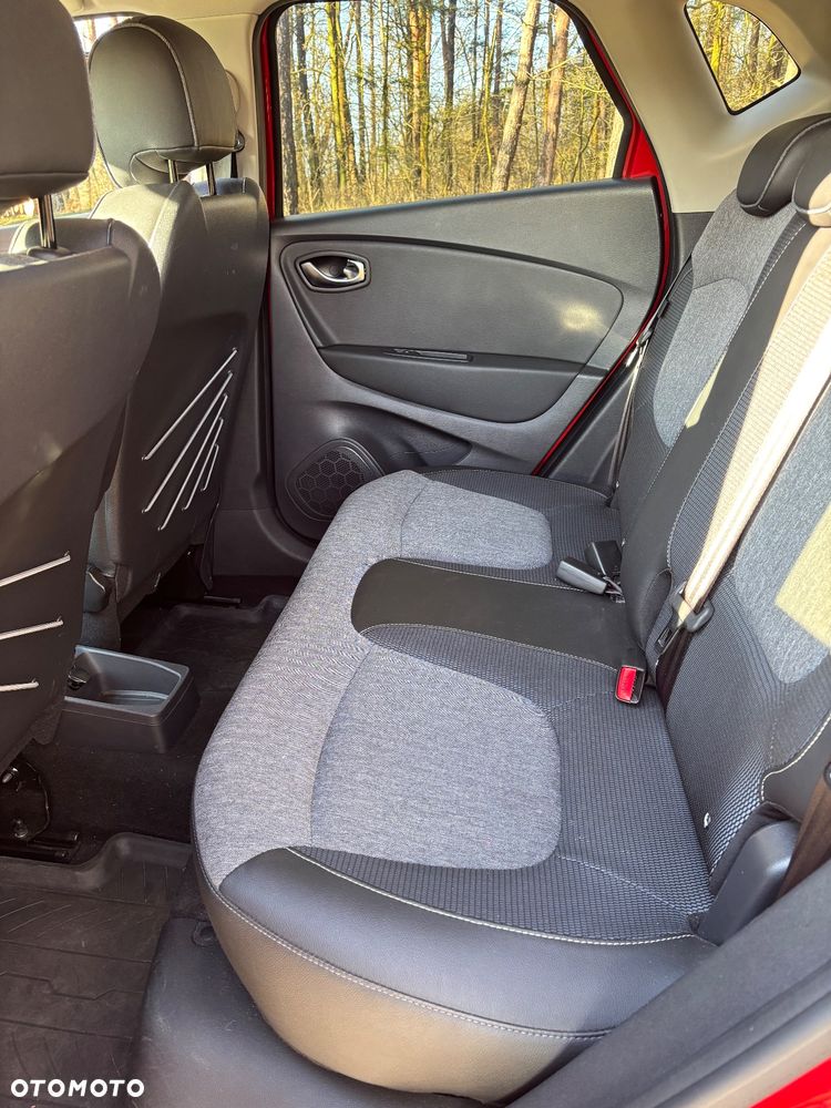 Renault Captur 1.2 Energy TCe XMOD - 17