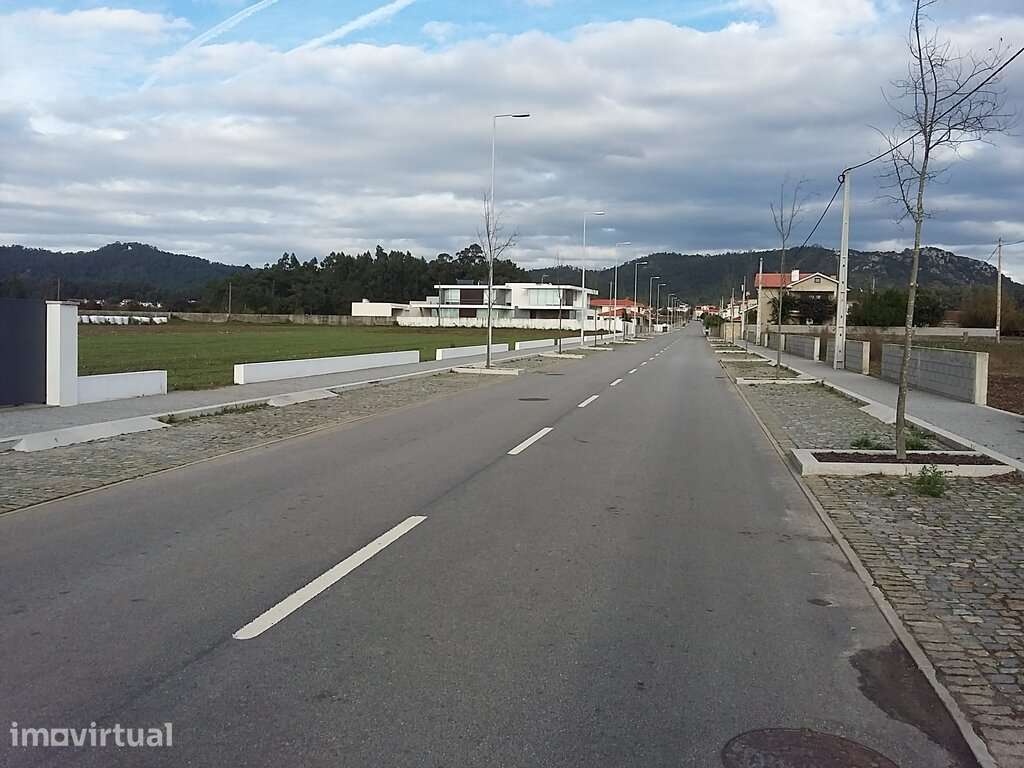 Terreno na Avenida de Goios em Esposende - Grande imagem: 3/6