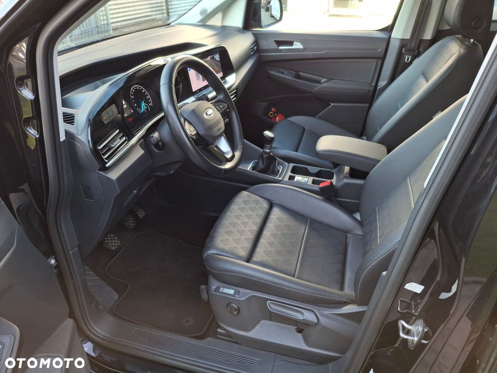 Ford Tourneo Connect - 10