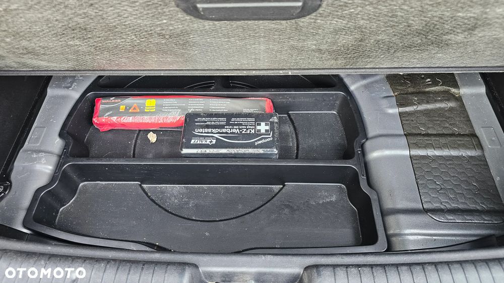 Kia Venga - 9