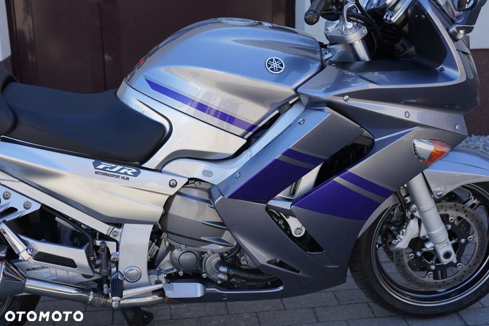 Yamaha FJR - 11
