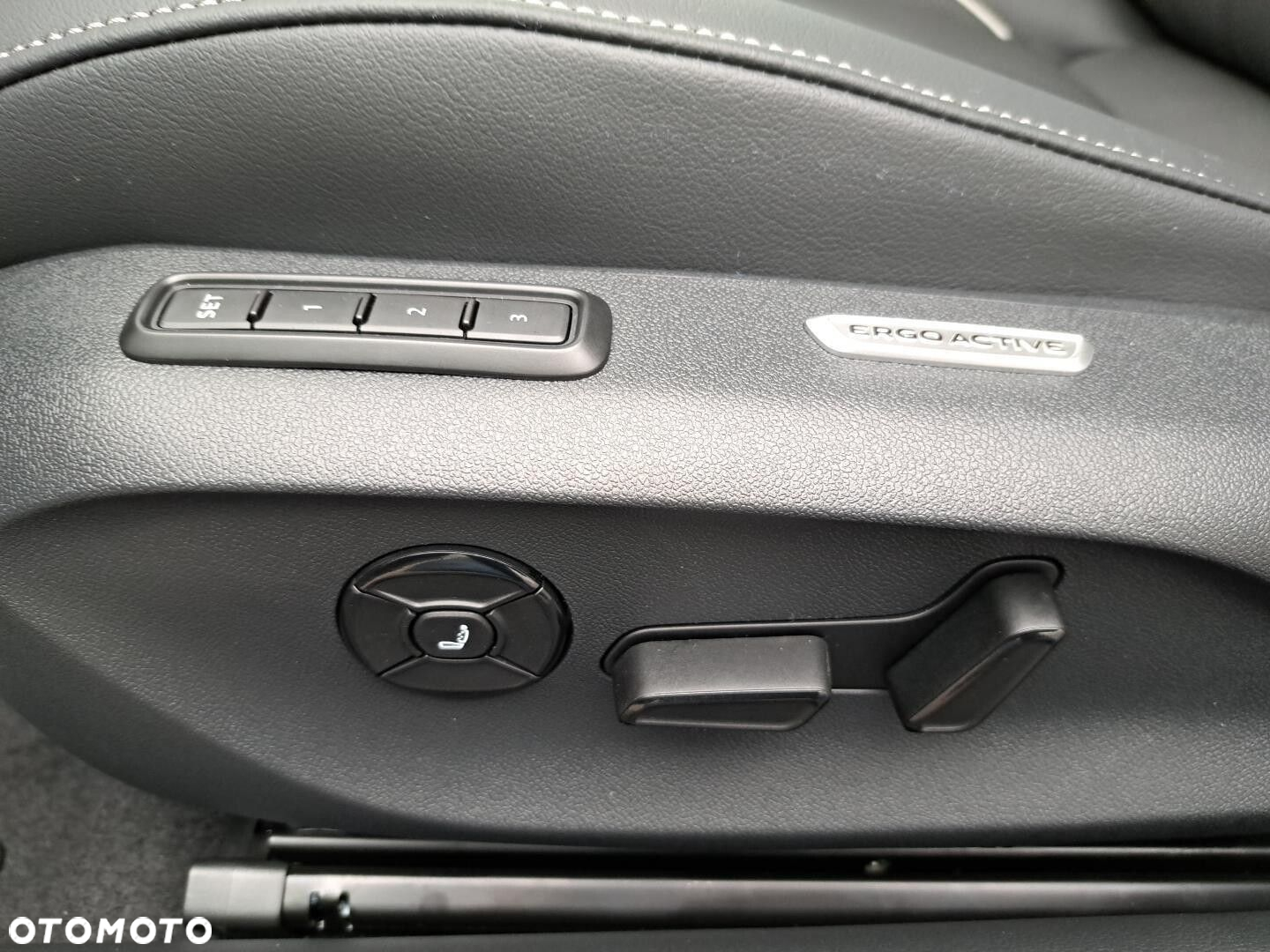 Volkswagen Passat - 21