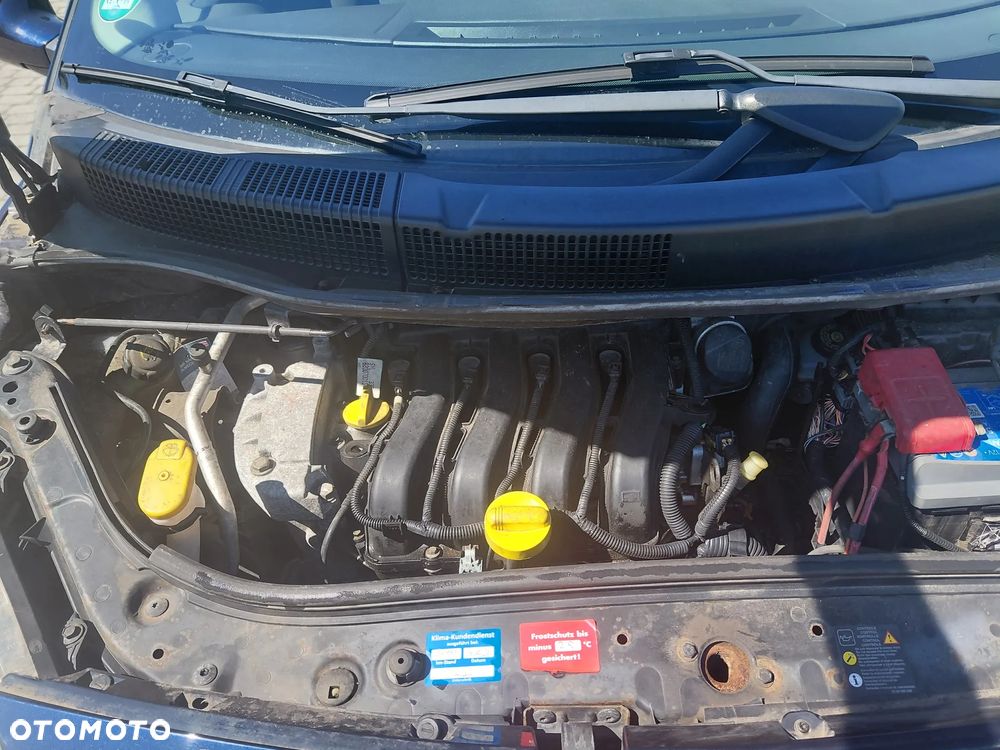 Renault Scenic 1.6 16V Confort Expression - 19