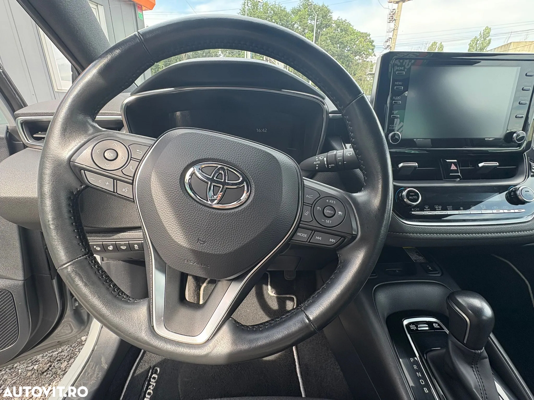 Toyota Corolla 1.8 HSD Active - 10