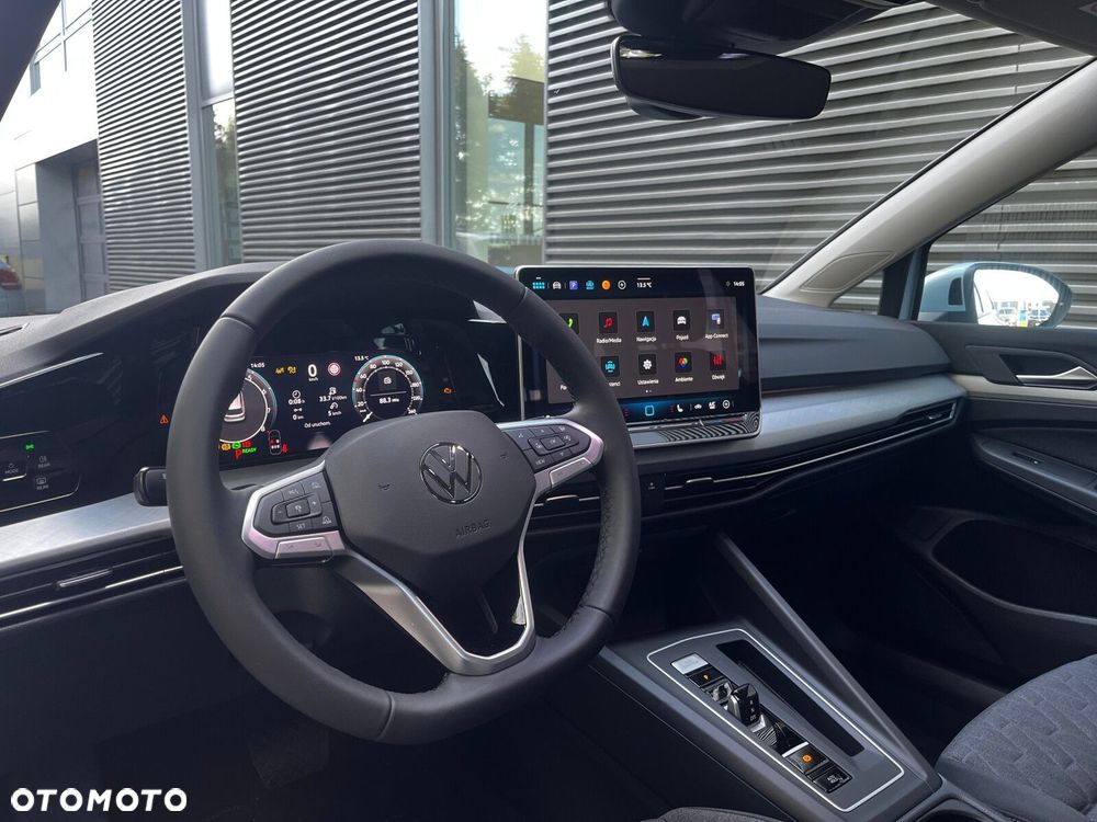 Volkswagen Golf - 11