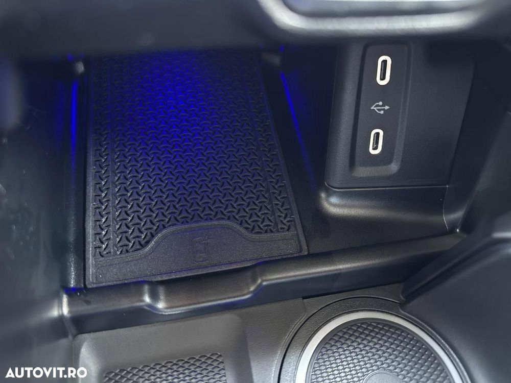 Mercedes-Benz GLC Coupe 300 e 4MATIC - 24