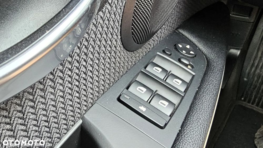 BMW Seria 3 320d Luxury Line - 24