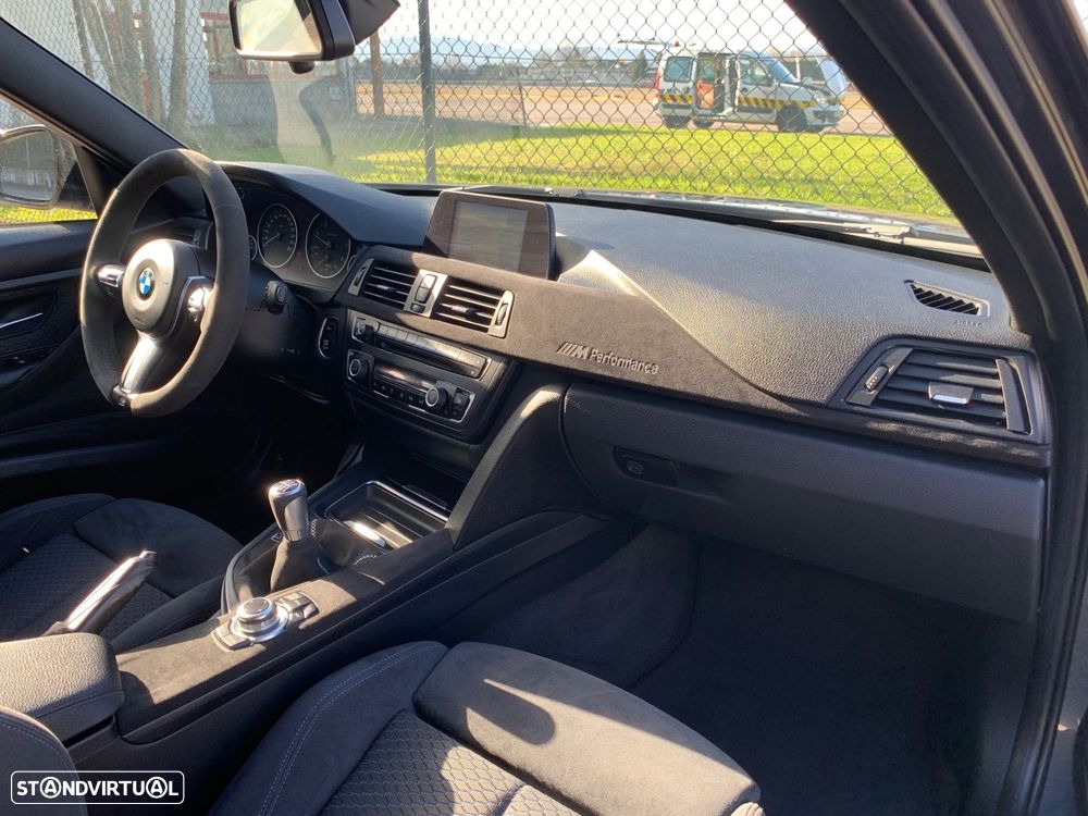 BMW 320 d Pack M - 19