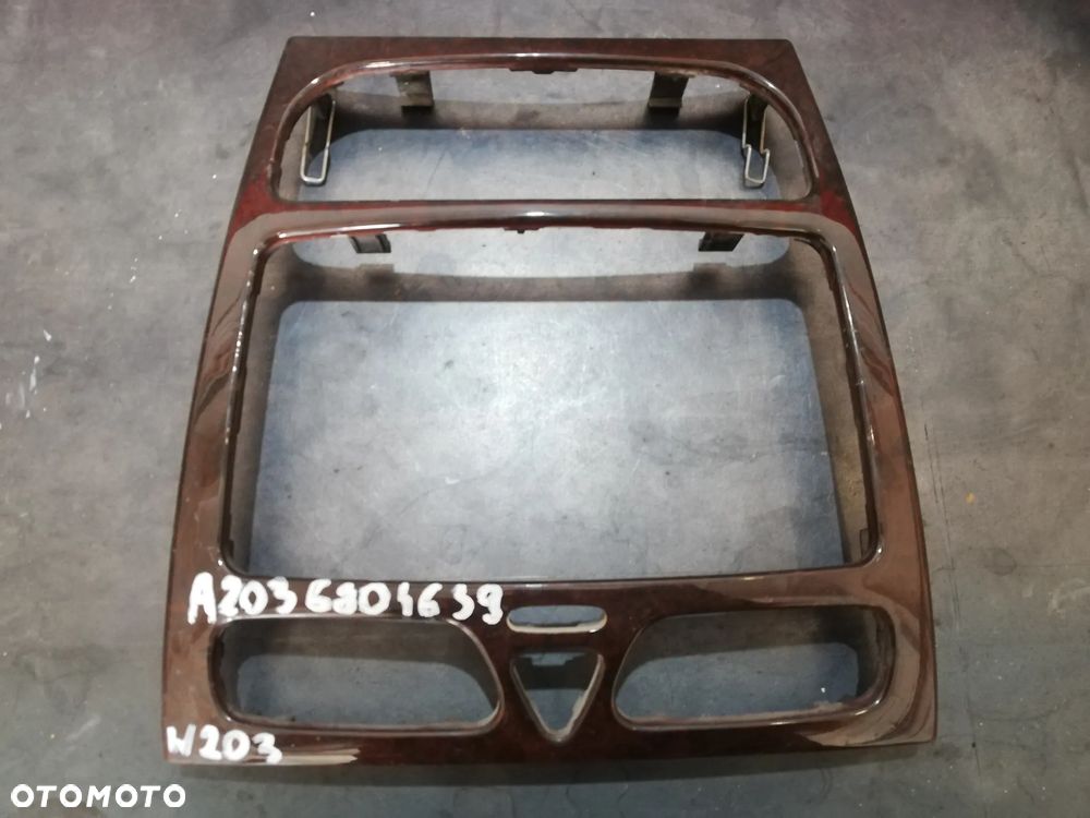 Listwa ozdobna kokpitu MERCEDES-BENZ C (W203) A2036804639 - 1