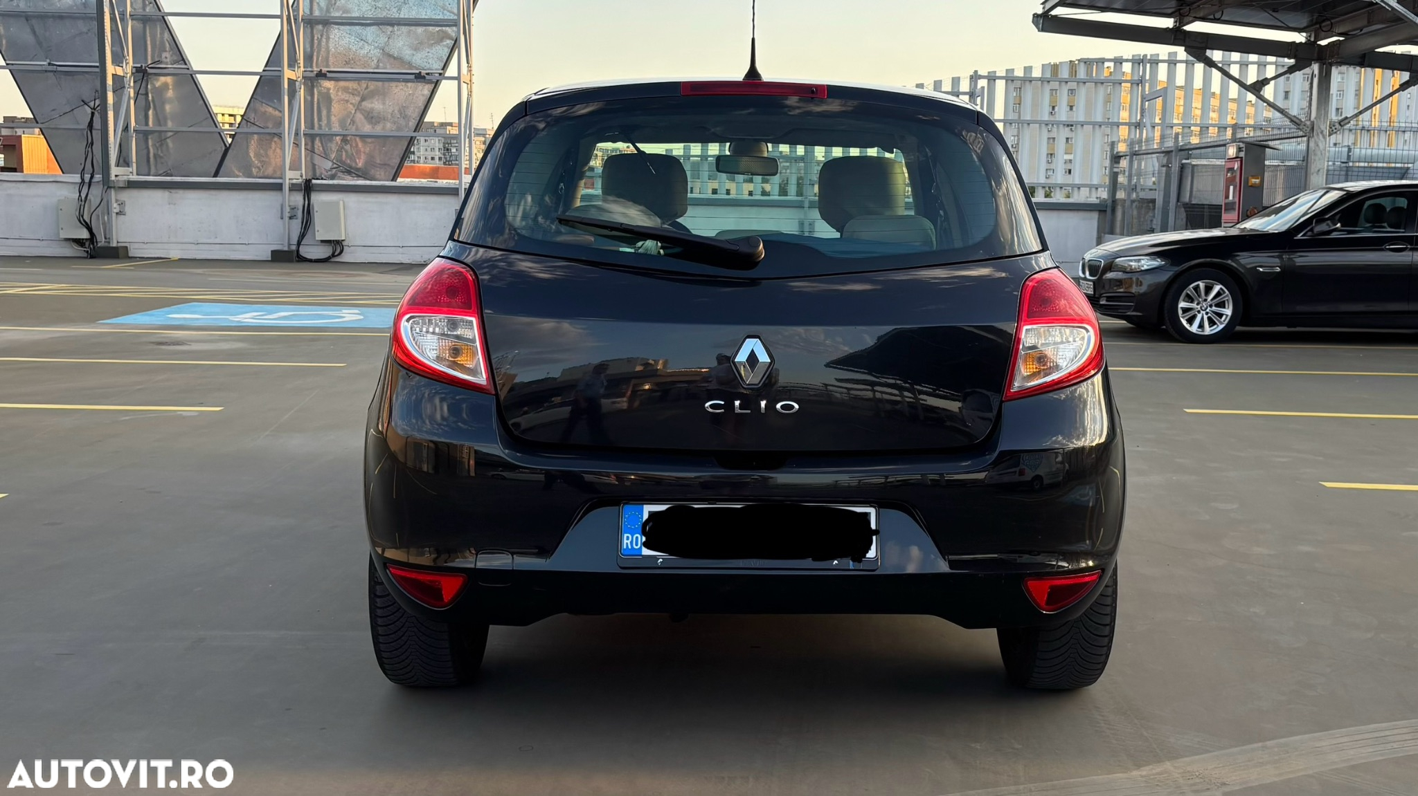 Renault Clio III 1.2 16V Expression - 2