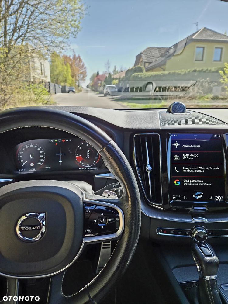 Volvo XC 60 D4 AWD R-Design - 8