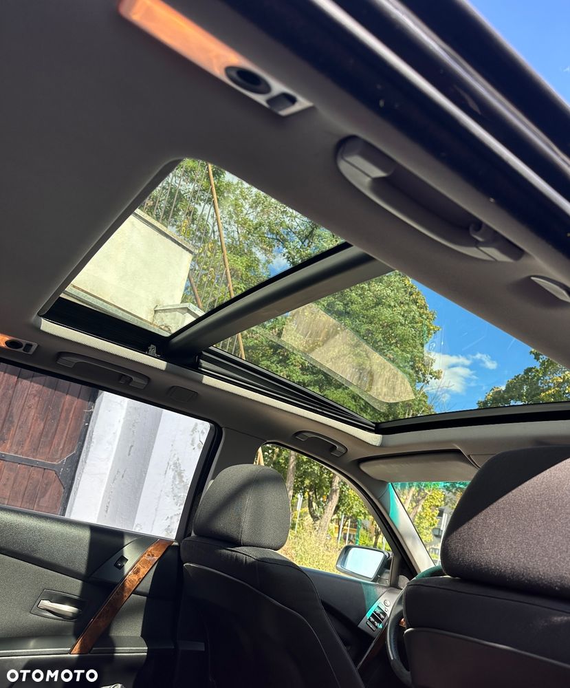 BMW Seria 5 520d - 14