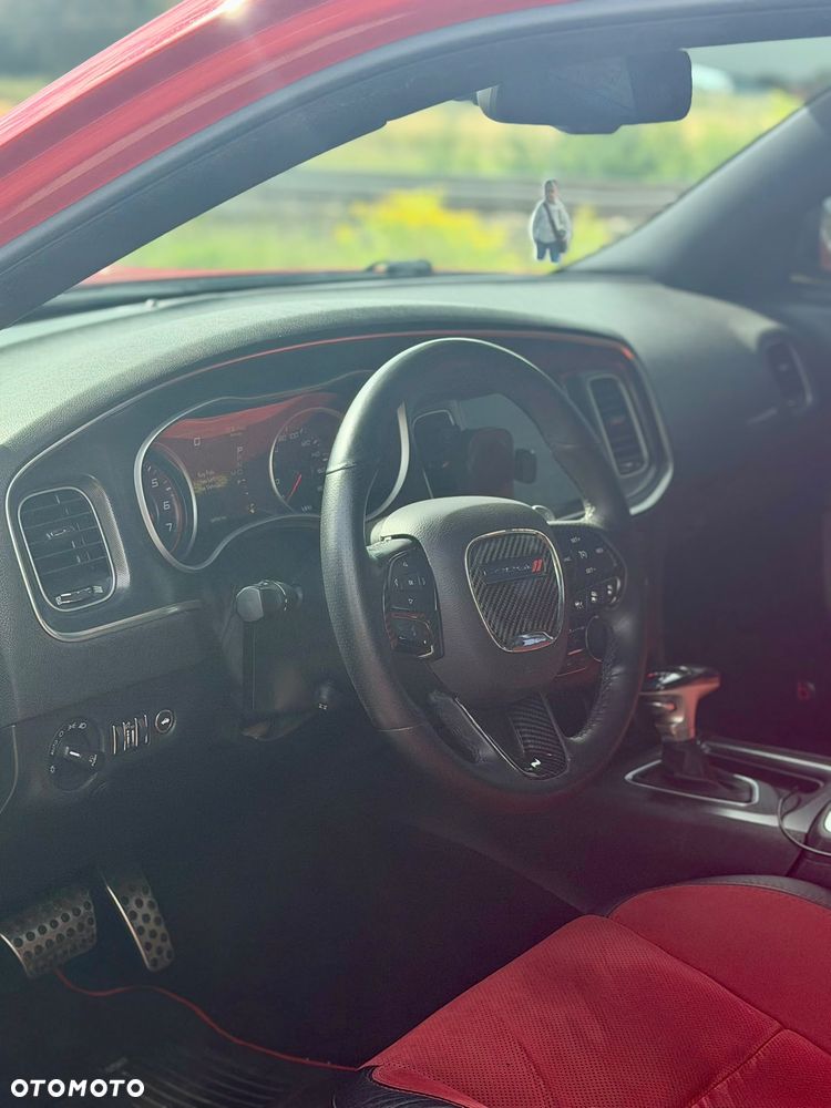 Dodge Charger - 12