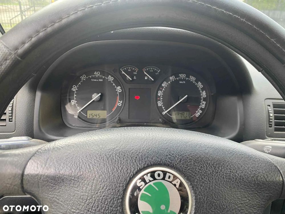 Skoda Octavia 1.6 Classic - 3