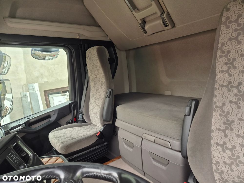 Scania R450 bardzo bogata RETARDER nowe sprzęgło Salon PL 1250l ZBIORNIKI STANDARD - 34