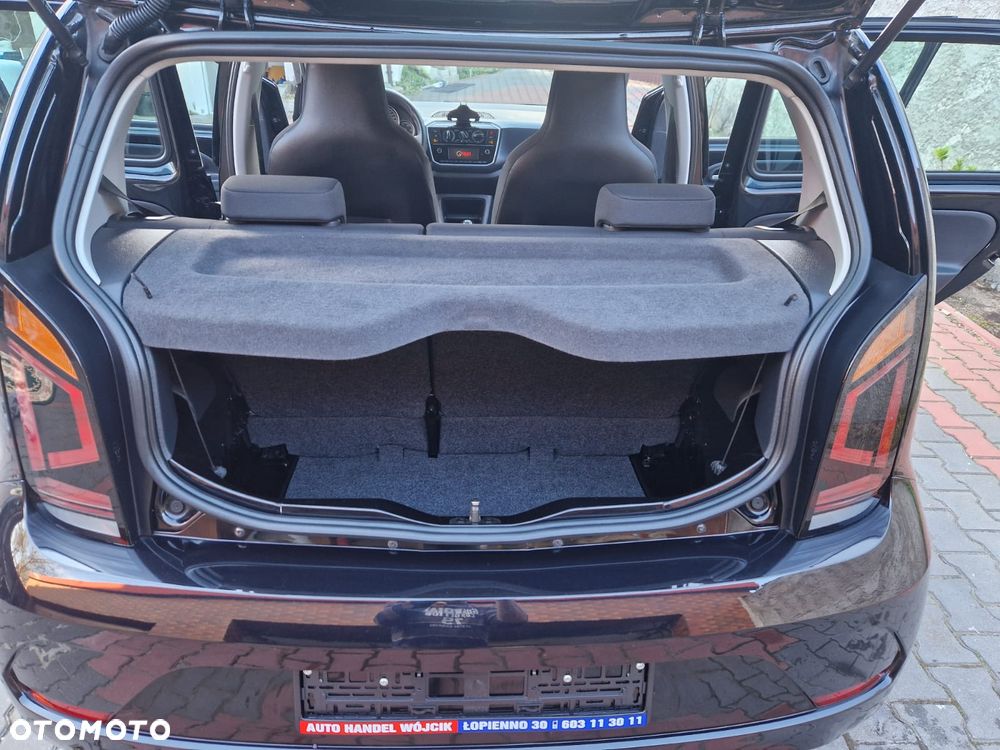 Volkswagen up! United - 20