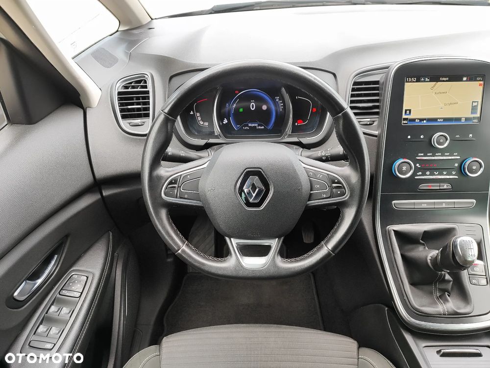 Renault Grand Scenic - 12