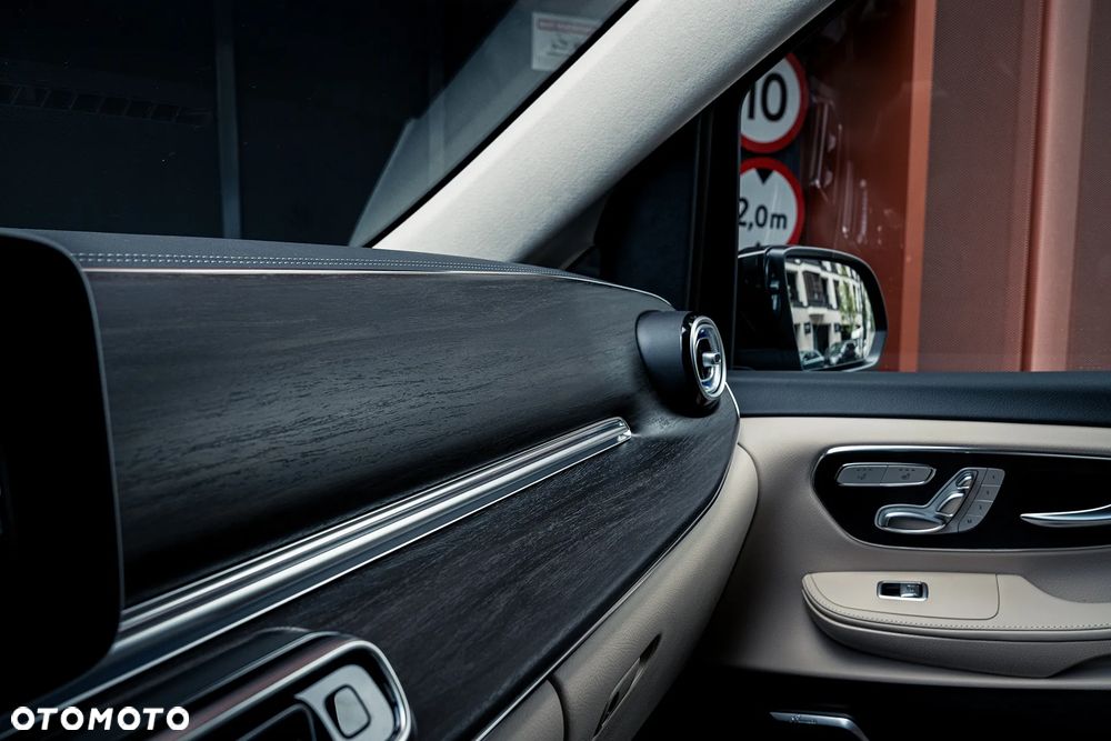 Mercedes-Benz Klasa V 300 d 4-Matic 9G-Tronic Exclusive (d³ugi) - 40