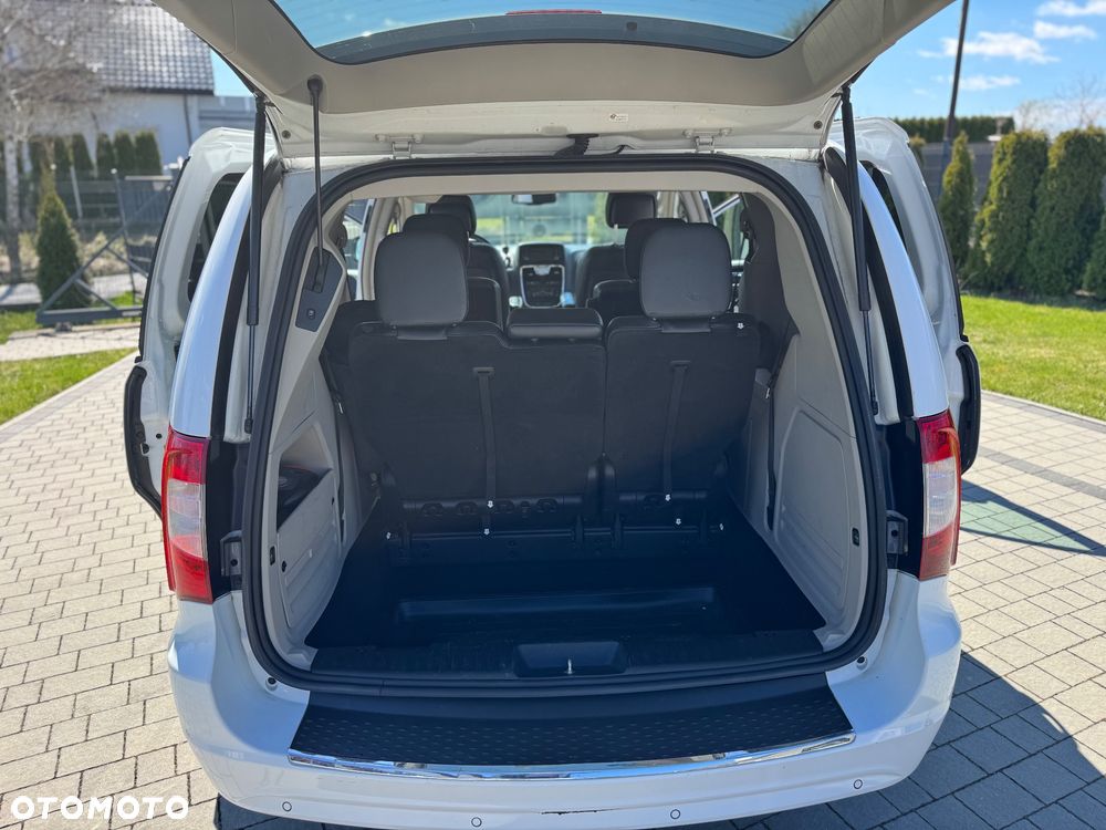 Chrysler Town & Country 3.6 Touring - 8